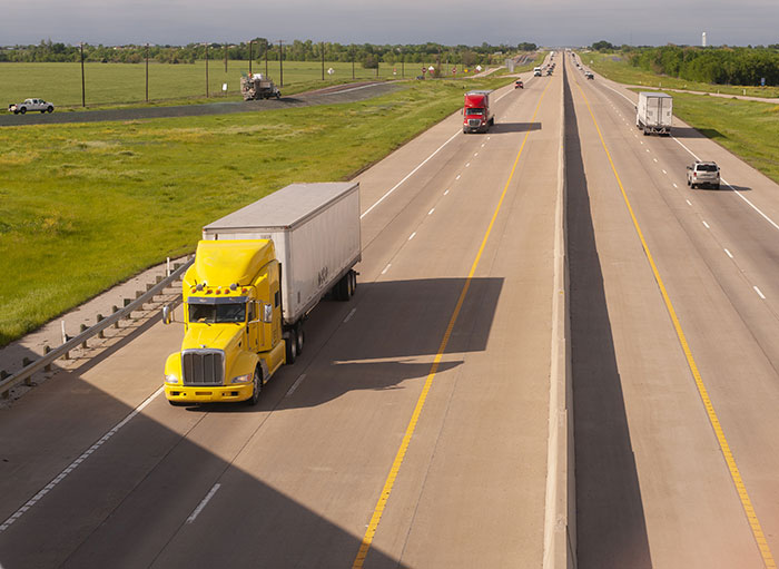 10 tips for driving around large trucks and buses